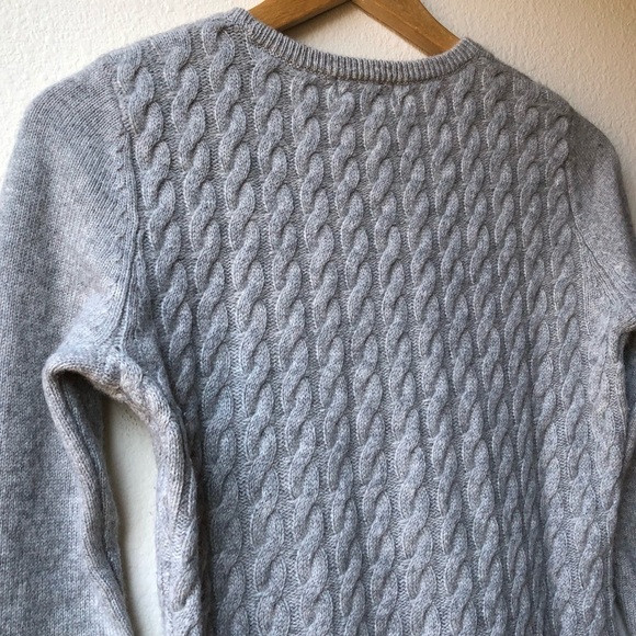 Neiman Marcus Cable knit Gray Peplum Sweater - S - Picture 7 of 11